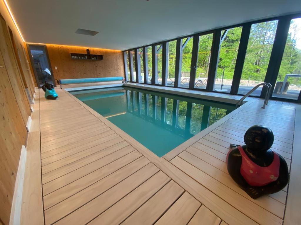 Le Chalet Du Blanc Spa Yoga アイヨン・ル・ジュンヌ エクステリア 写真